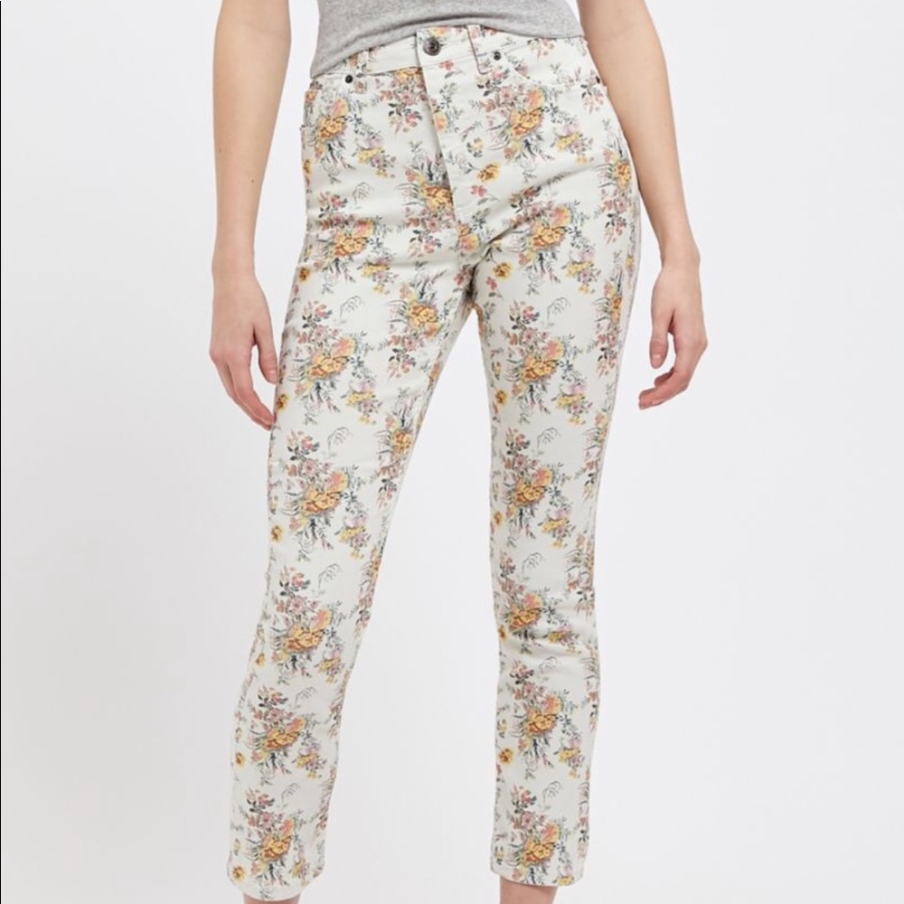 Bdg Floral Girlfriend Highrise